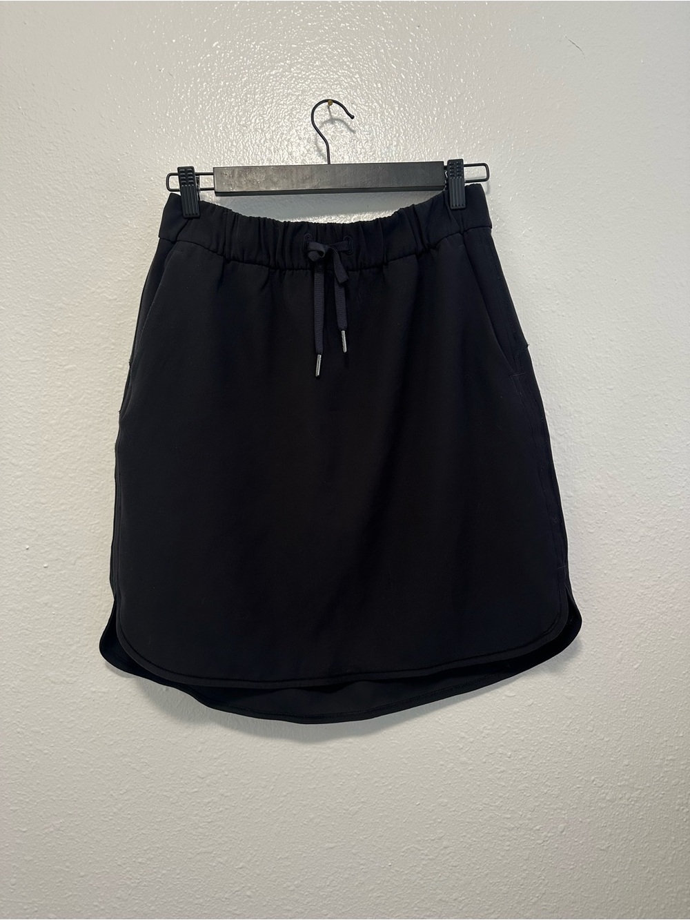 lululemon athletica Black High-Low Drawstring Skirt